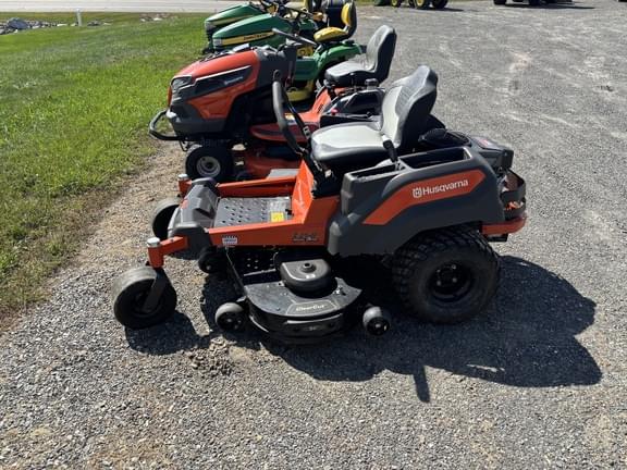 Image of Husqvarna Z254F equipment image 1