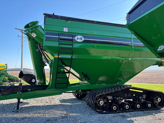 2024 J&M 1312 Equipment Image0