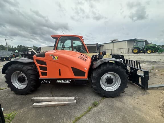 Image of JLG AG925 equipment image 2