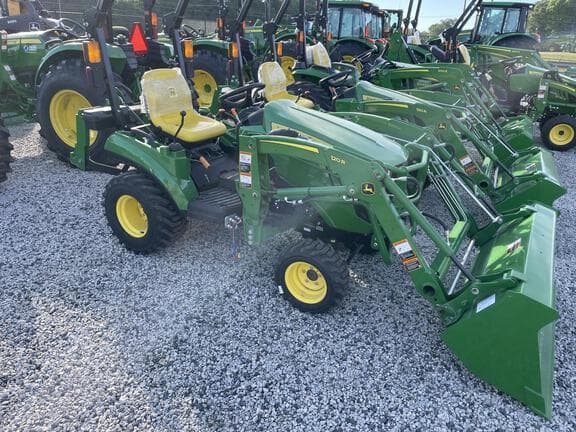 Image of John Deere 1023E equipment image 1