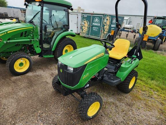 Image of John Deere 1023E equipment image 4