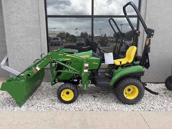 Image of John Deere 1023E equipment image 1