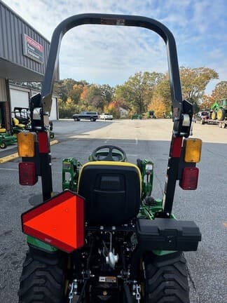 Image of John Deere 1023E equipment image 2