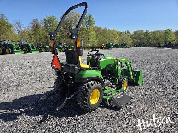 Image of John Deere 1023E equipment image 3