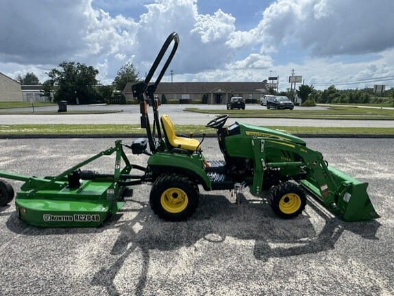 2024 John Deere 1023E Equipment Image0