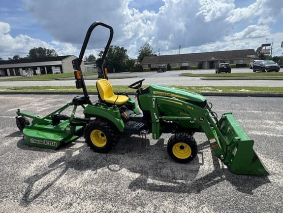 Image of John Deere 1023E equipment image 1