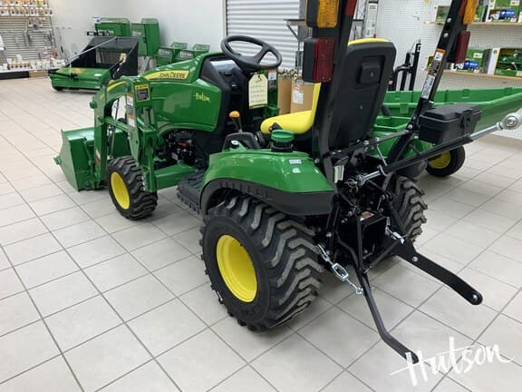 Image of John Deere 1023E equipment image 2