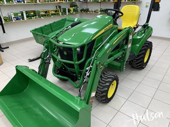 Image of John Deere 1023E equipment image 4