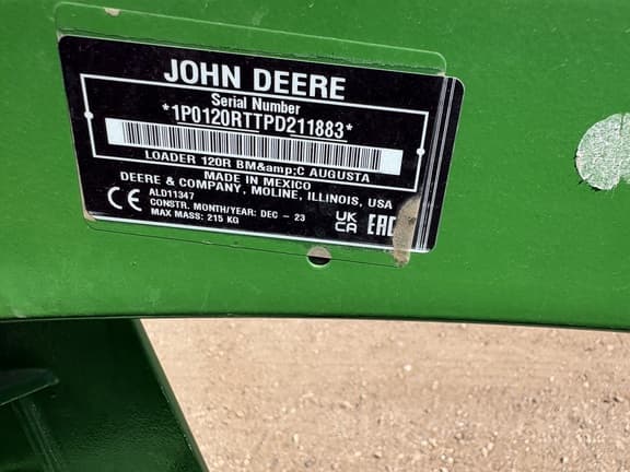 Image of John Deere 1023E equipment image 3
