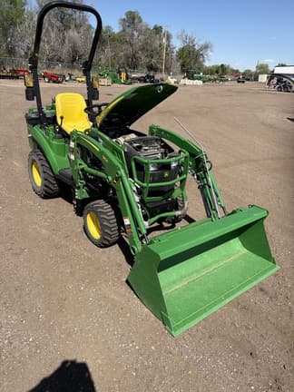 Image of John Deere 1023E equipment image 4
