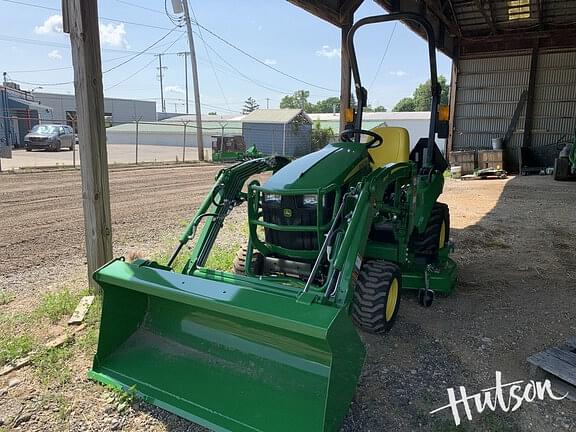 Image of John Deere 1023E equipment image 4