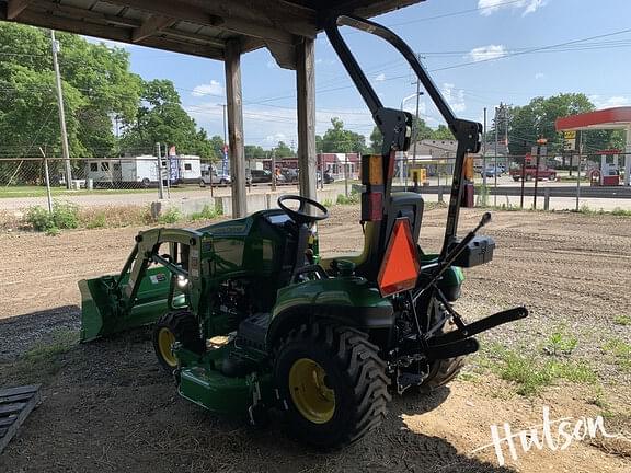 Image of John Deere 1023E equipment image 3