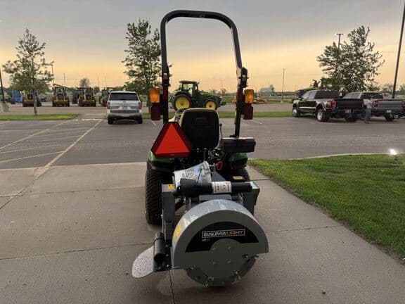 Image of John Deere 1023E equipment image 3