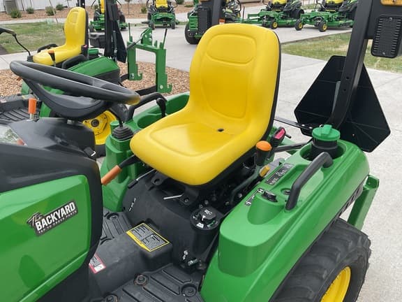 Image of John Deere 1023E equipment image 1