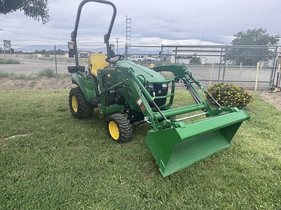 Image of John Deere 1023E equipment image 1
