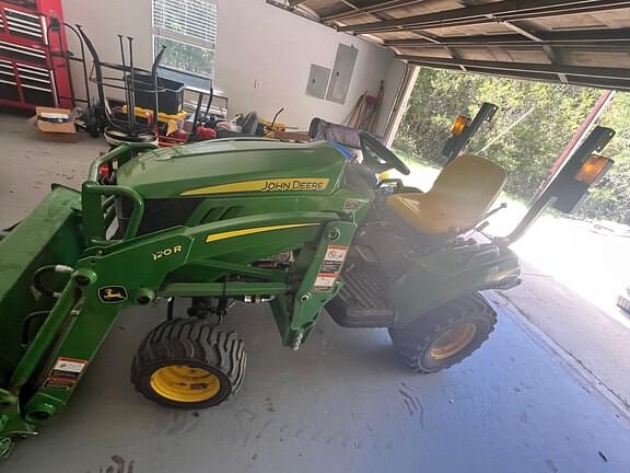 Image of John Deere 1023E equipment image 2