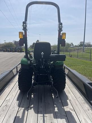 Image of John Deere 1023E equipment image 3