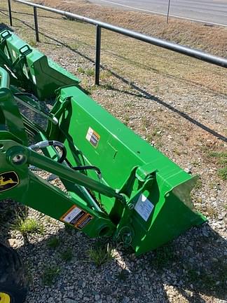 Image of John Deere 1025R equipment image 3