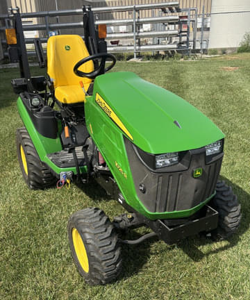 Image of John Deere 1025R equipment image 4