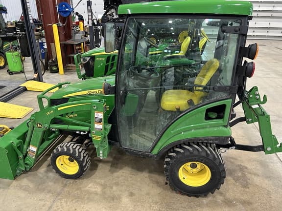 Image of John Deere 1025R Image 1