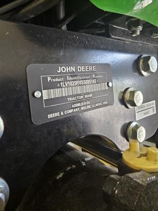 Image of John Deere 1025R equipment image 4