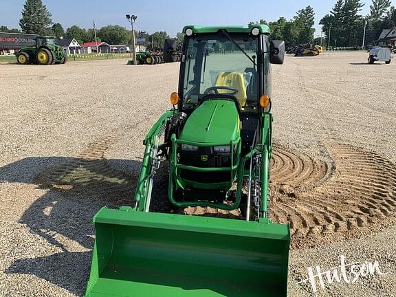 Image of John Deere 1025R equipment image 3