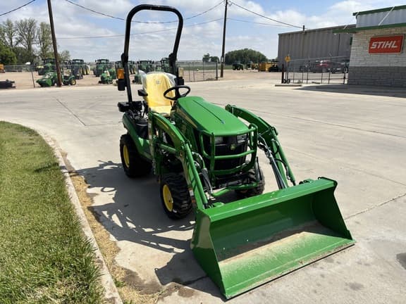 Image of John Deere 1025R equipment image 1