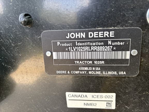 Image of John Deere 1025R equipment image 3