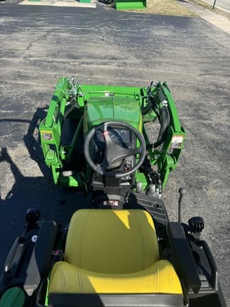 Image of John Deere 1025R equipment image 4