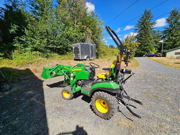 Image of John Deere 1025R equipment image 2