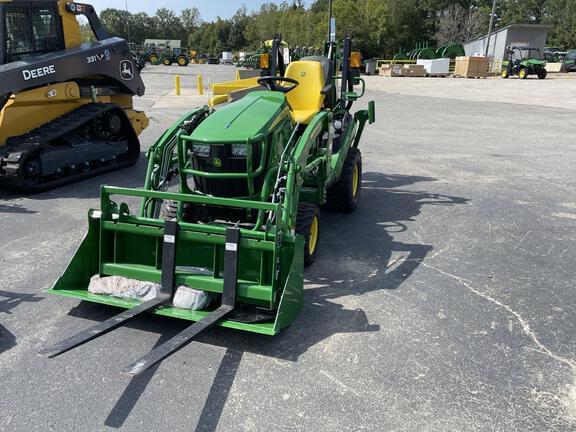 Image of John Deere 1025R equipment image 2