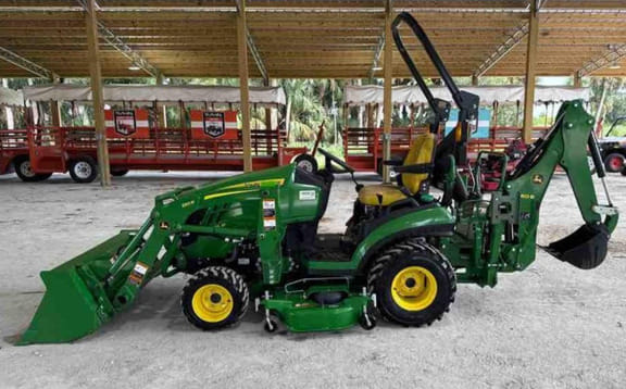 2024 John Deere 1025R Equipment Image0