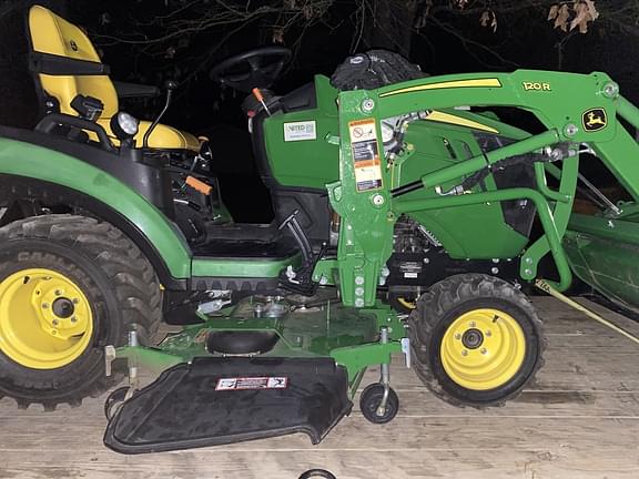 Image of John Deere 1025R equipment image 3