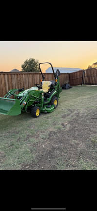 Image of John Deere 1025R equipment image 3