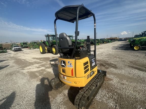 Image of John Deere 17P equipment image 1