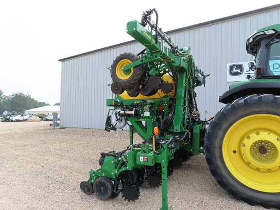 Image of John Deere 1725C Primary image
