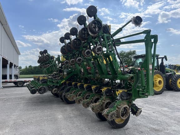 Image of John Deere 1795 Primary image