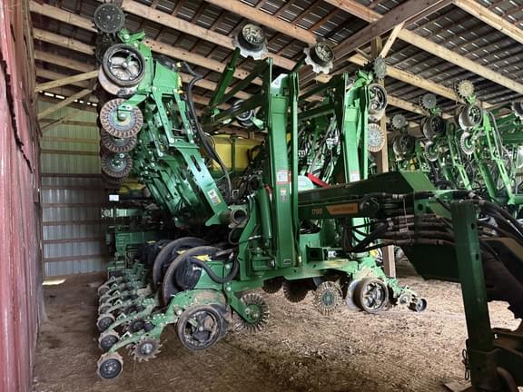 Image of John Deere 1795 Primary image