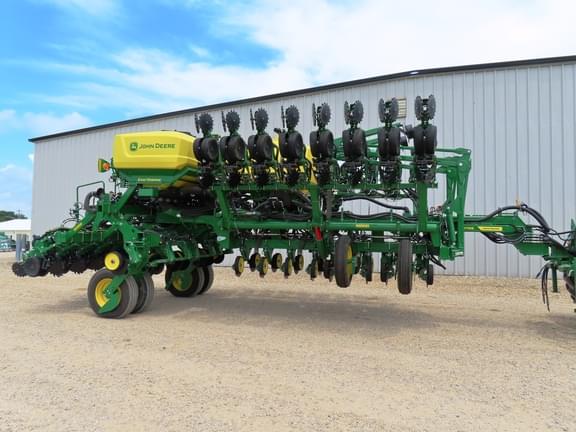 Image of John Deere 1795 Primary image
