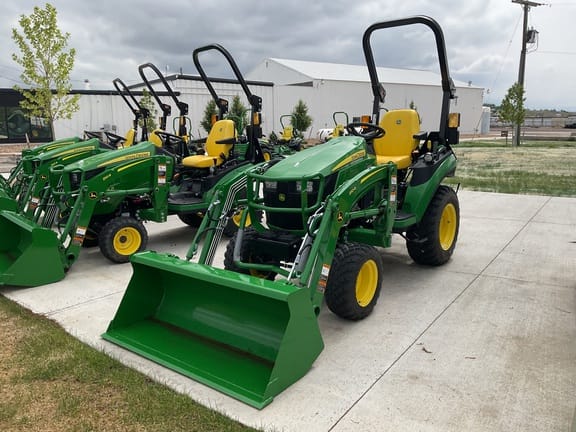 2024 John Deere 2025R Equipment Image0