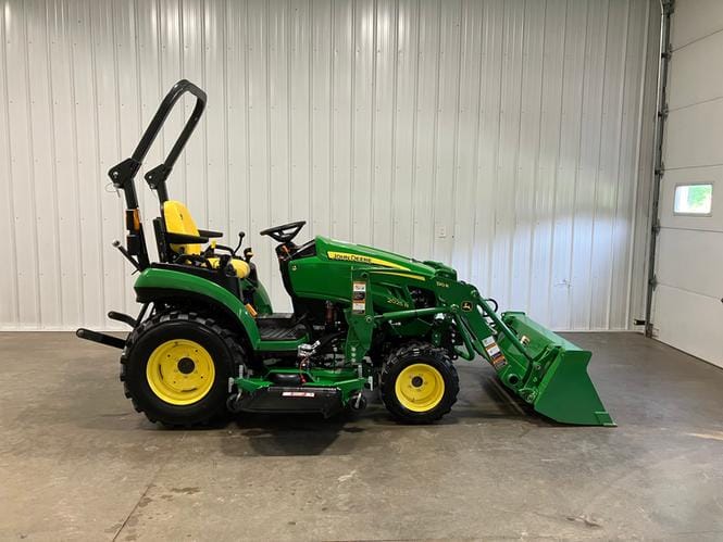 2024 John Deere 2025R Equipment Image0