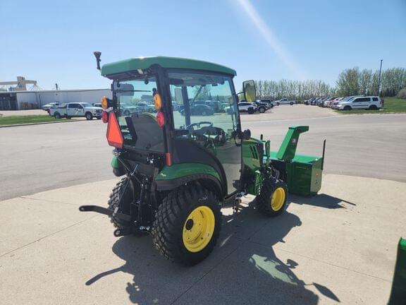 Image of John Deere 2025R equipment image 4