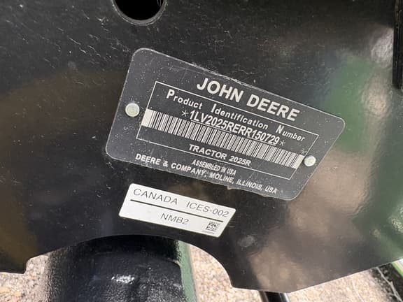 Image of John Deere 2025R equipment image 3