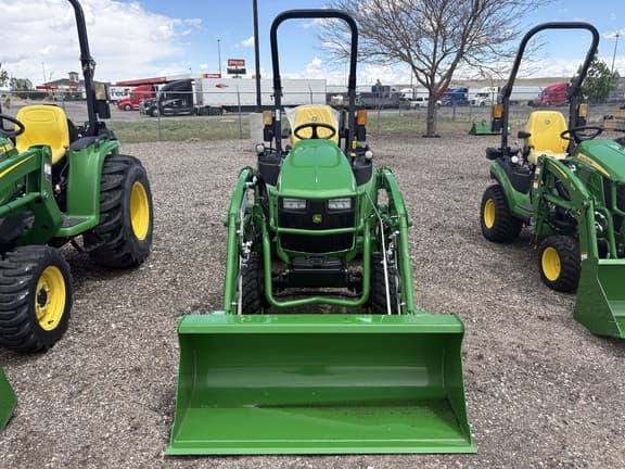 Image of John Deere 2025R equipment image 4