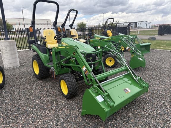 Image of John Deere 2025R equipment image 2