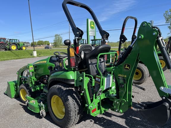 Image of John Deere 2025R equipment image 2
