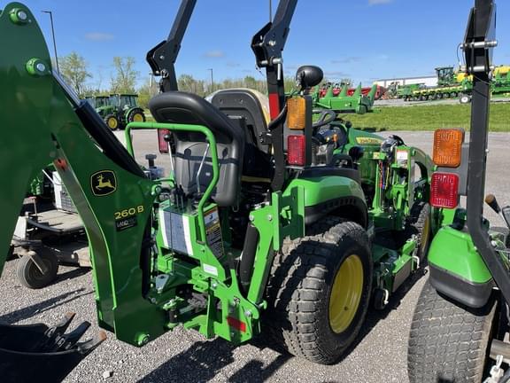 Image of John Deere 2025R equipment image 3