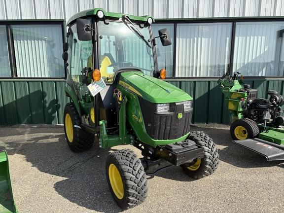 Image of John Deere 2025R equipment image 2
