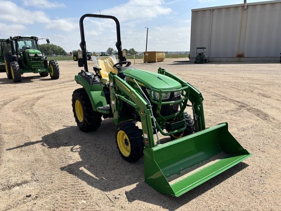 2024 John Deere 2032R Equipment Image0