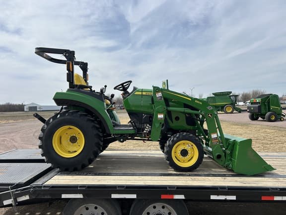 Image of John Deere 2032R Primary image